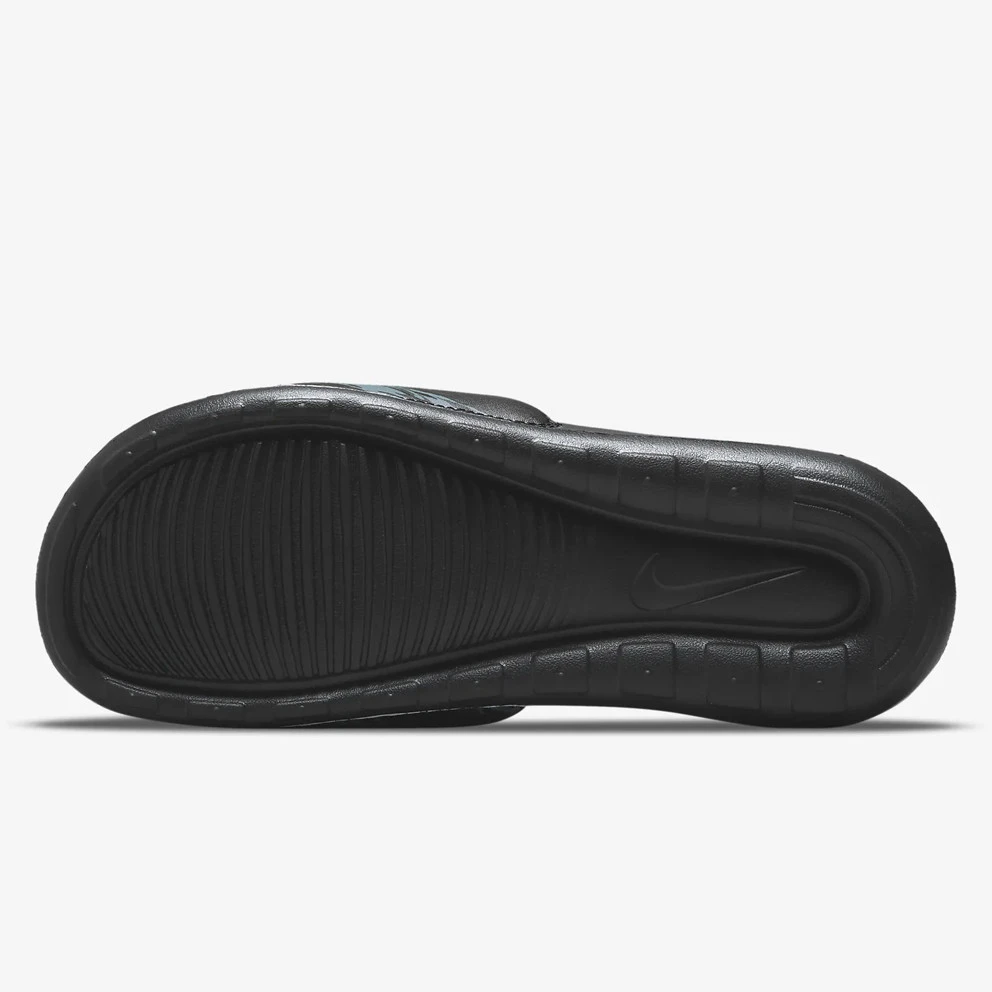 Ανδρικά Nike Victori One Slide Print Unisex Παντόφλες BLACK/PURE PLATINUM-OFF NOIR 4 Ανδρικά Nike Victori One Slide Print Unisex Παντόφλες BLACK/PURE PLATINUM-OFF NOIR - Image 4